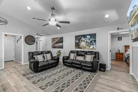 301 Reanna Way Medford OR 97501
