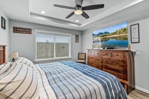 301 Reanna Way Medford OR 97501