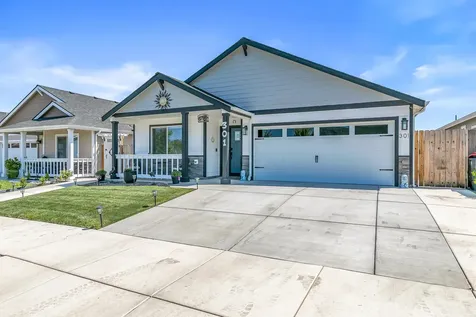 301 Reanna Way Medford OR 97501
