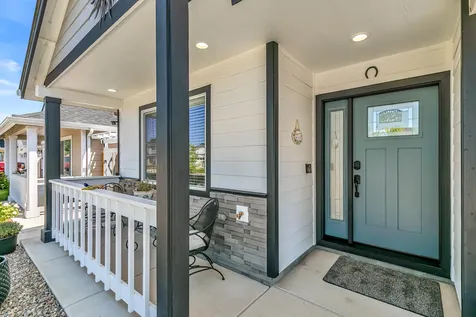 301 Reanna Way Medford OR 97501
