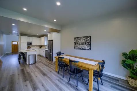 3658 SW Badger Avenue Redmond OR 97756
