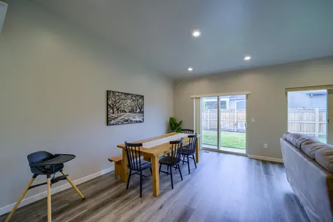 3658 SW Badger Avenue Redmond OR 97756