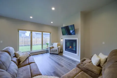 3658 SW Badger Avenue Redmond OR 97756