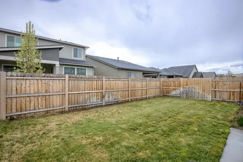 3658 SW Badger Avenue Redmond OR 97756