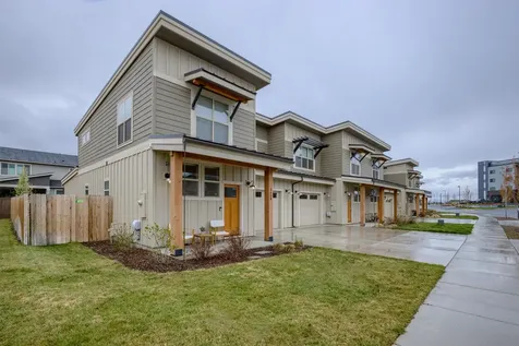 3658 SW Badger Avenue Redmond OR 97756
