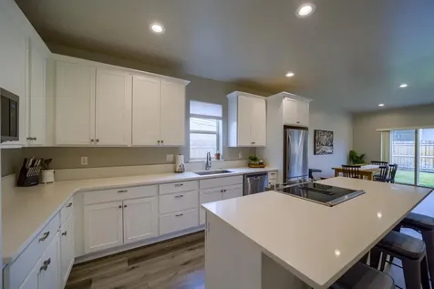 3658 SW Badger Avenue Redmond OR 97756