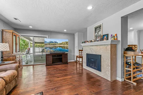 2631 Delta Waters Road Medford OR 97504