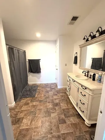 2631 Delta Waters Road Medford OR 97504