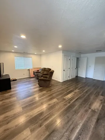 2631 Delta Waters Road Medford OR 97504