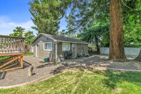 2631 Delta Waters Road Medford OR 97504