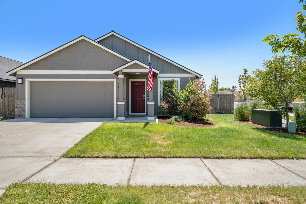 3096 NW Dogwood Avenue Redmond OR 97756