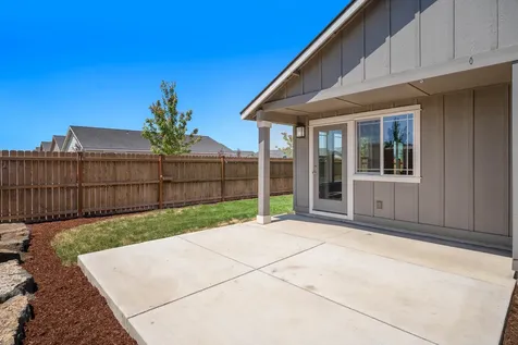 3096 NW Dogwood Avenue Redmond OR 97756