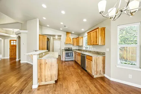 1542 SW Yucca Drive Grants Pass OR 97527