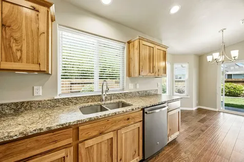 1542 SW Yucca Drive Grants Pass OR 97527