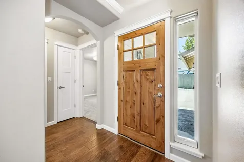 1542 SW Yucca Drive Grants Pass OR 97527