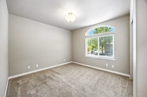 1542 SW Yucca Drive Grants Pass OR 97527