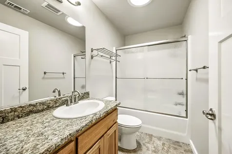 1542 SW Yucca Drive Grants Pass OR 97527