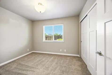 1542 SW Yucca Drive Grants Pass OR 97527