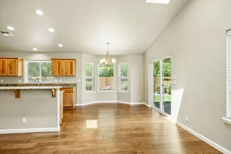 1542 SW Yucca Drive Grants Pass OR 97527