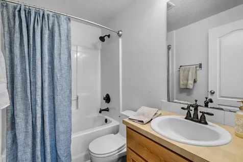 20625 Cherry Tree Lane Bend OR 97702