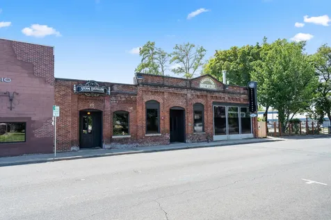 509 SW G Street Grants Pass OR 97526