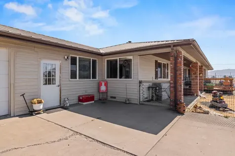 891 Cross Road Klamath Falls OR 97603