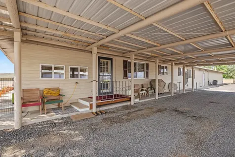 891 Cross Road Klamath Falls OR 97603