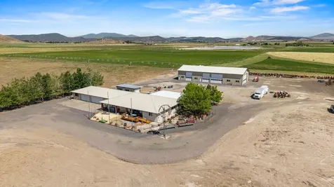 891 Cross Road Klamath Falls OR 97603