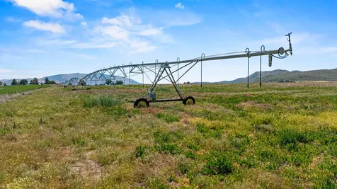 891 Cross Road Klamath Falls OR 97603