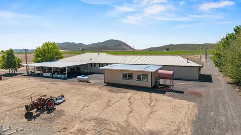 891 Cross Road Klamath Falls OR 97603