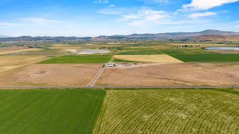 891 Cross Road Klamath Falls OR 97603