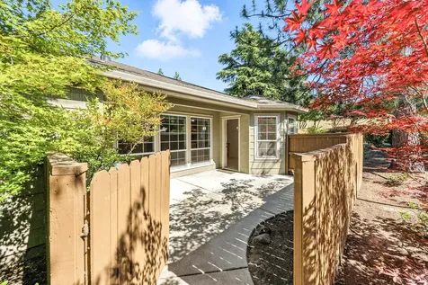 2130 Birchwood Lane Ashland OR 97520