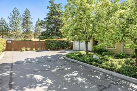2130 Birchwood Lane Ashland OR 97520