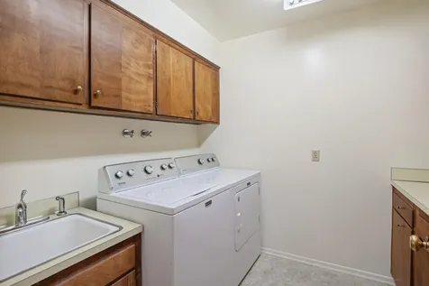 1031 NW Prospect Avenue Grants Pass OR 97526