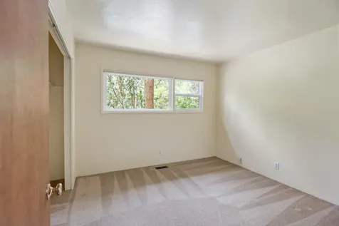 1031 NW Prospect Avenue Grants Pass OR 97526