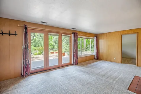 1031 NW Prospect Avenue Grants Pass OR 97526