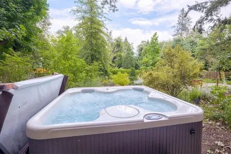 1031 NW Prospect Avenue Grants Pass OR 97526