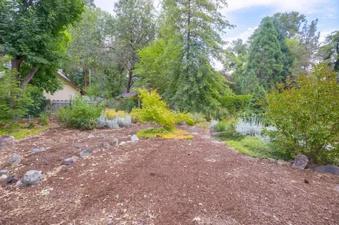 1031 NW Prospect Avenue Grants Pass OR 97526