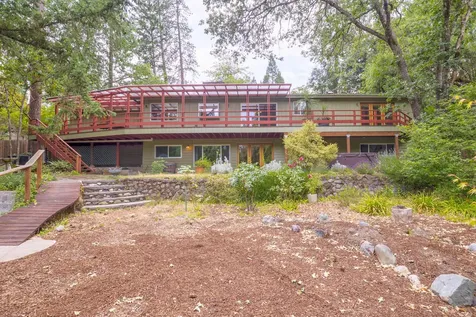 1031 NW Prospect Avenue Grants Pass OR 97526