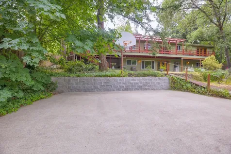 1031 NW Prospect Avenue Grants Pass OR 97526