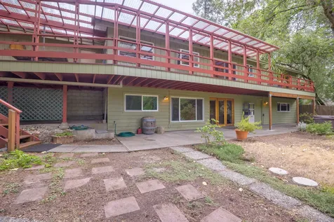 1031 NW Prospect Avenue Grants Pass OR 97526