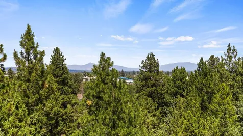 2524 NW Pine Terrace Drive Bend OR 97703