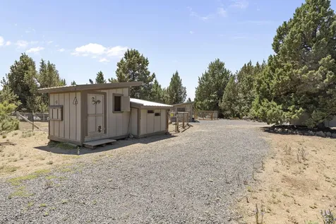 23080 Chisholm Trail Bend OR 97702