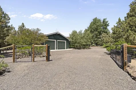 23080 Chisholm Trail Bend OR 97702