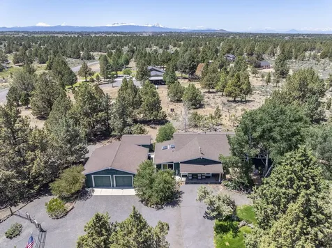 23080 Chisholm Trail Bend OR 97702