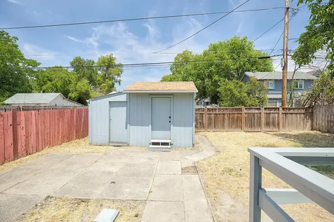 310 SW J Street Grants Pass OR 97526