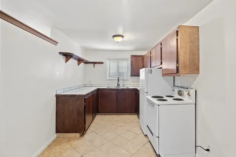 310 SW J Street Grants Pass OR 97526