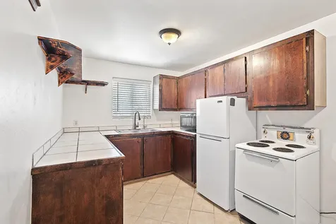 310 SW J Street Grants Pass OR 97526