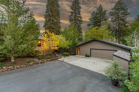 1155 NE 9th Street Bend OR 97701
