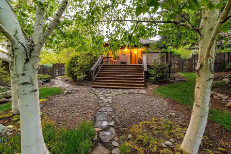 1155 NE 9th Street Bend OR 97701